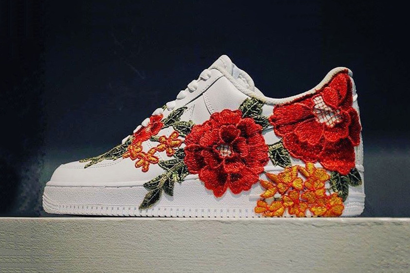 nike-air-force-1-flowerbomb-flower-embroidery-custom-gucci-ace-sneaker-01-1