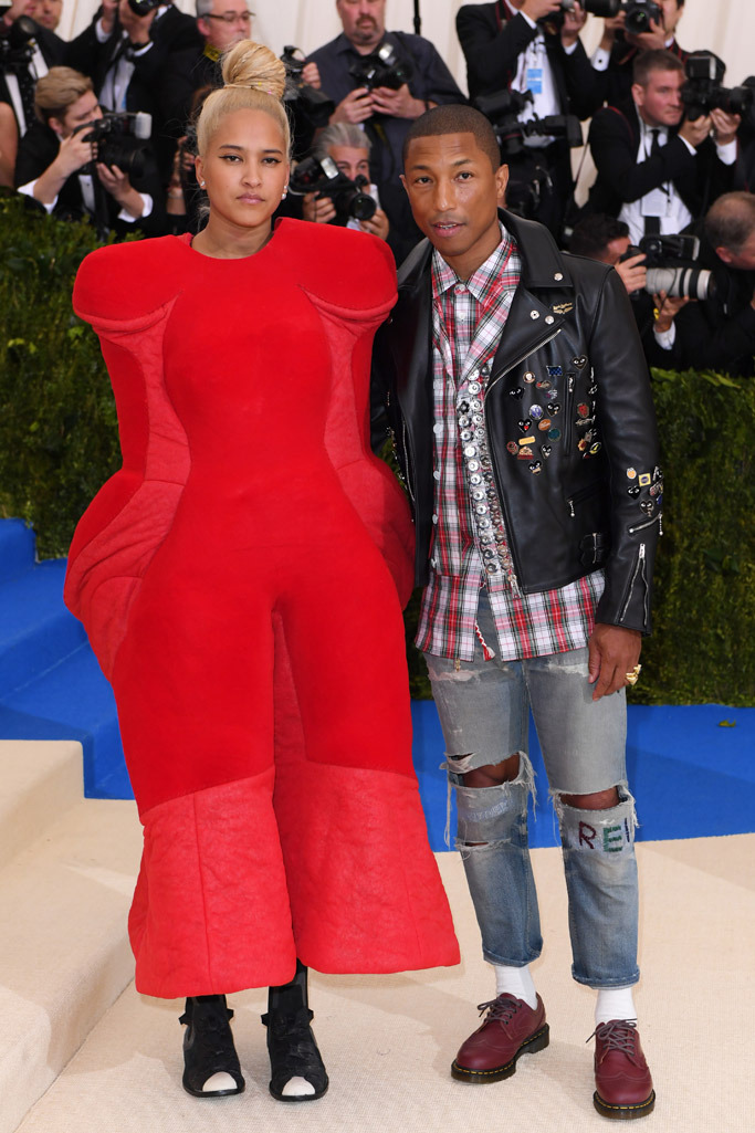 pharrell-williams-met-gala-red-carpet-2017